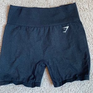 🌟LIKE NEW Gymshark Vital Seamless 2.0 Shorts in Black Marl